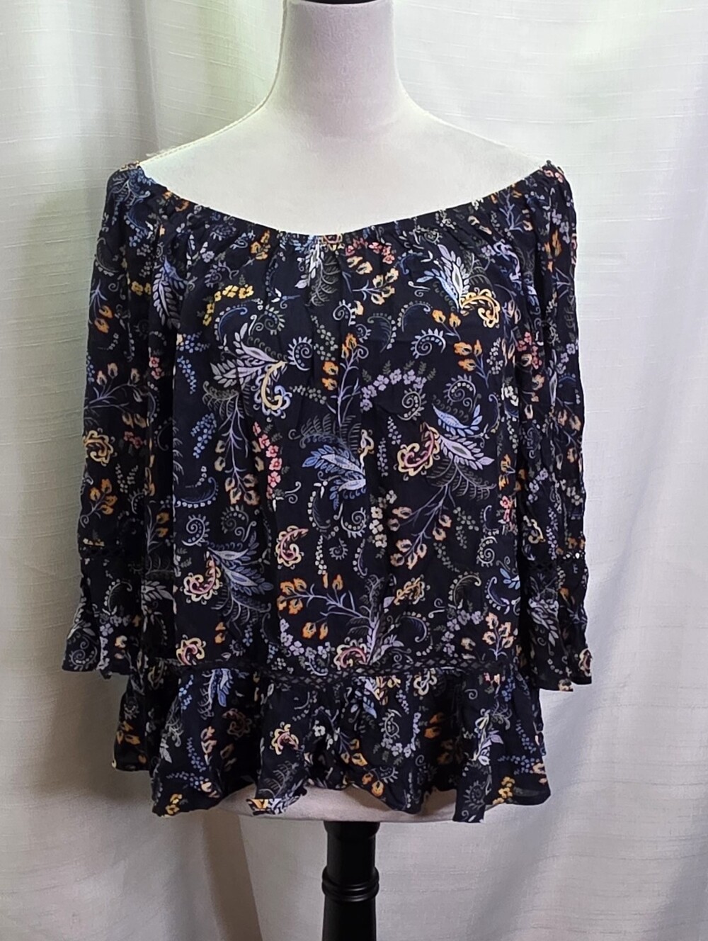 Democracy Blue Floral And Paisley Off Shoulder Peasant Top Size Medium